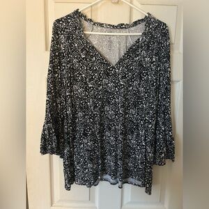 Croft & Barrow Black and White Floral Blouse